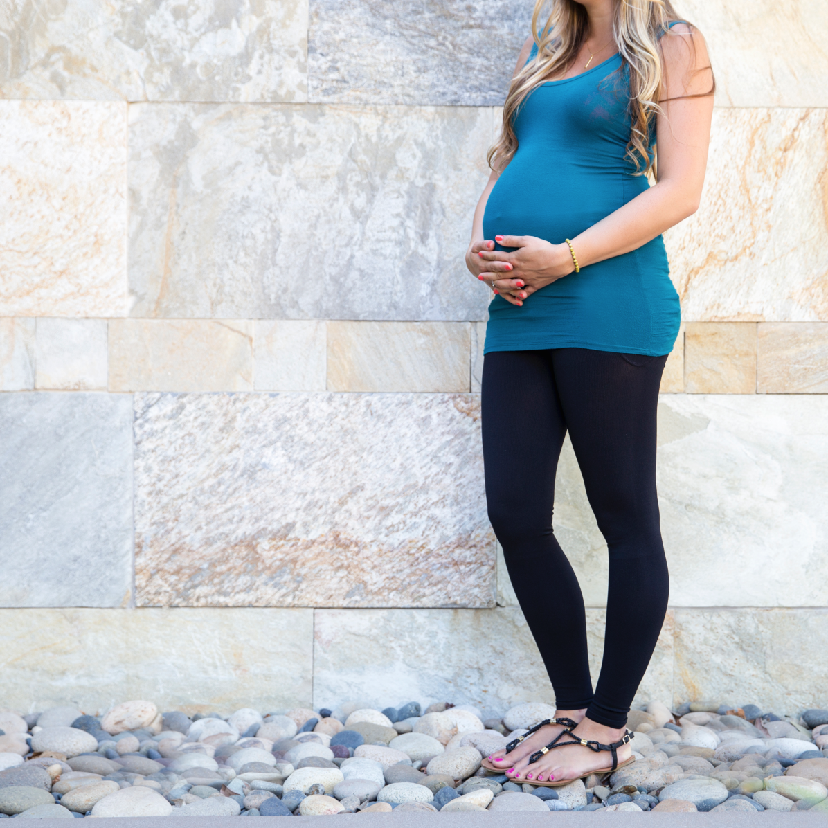 The Benefits of Compression Socks During Pregnancy For Your Legs