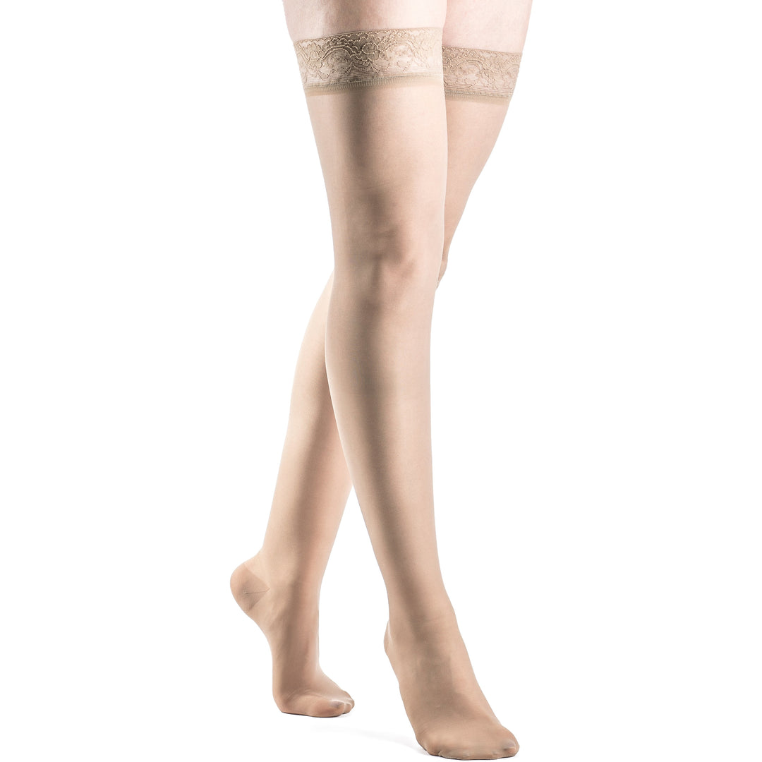 Sigvaris Sheer Fashion Mujer 15-20 mmHg Muslo Alto, Dorado