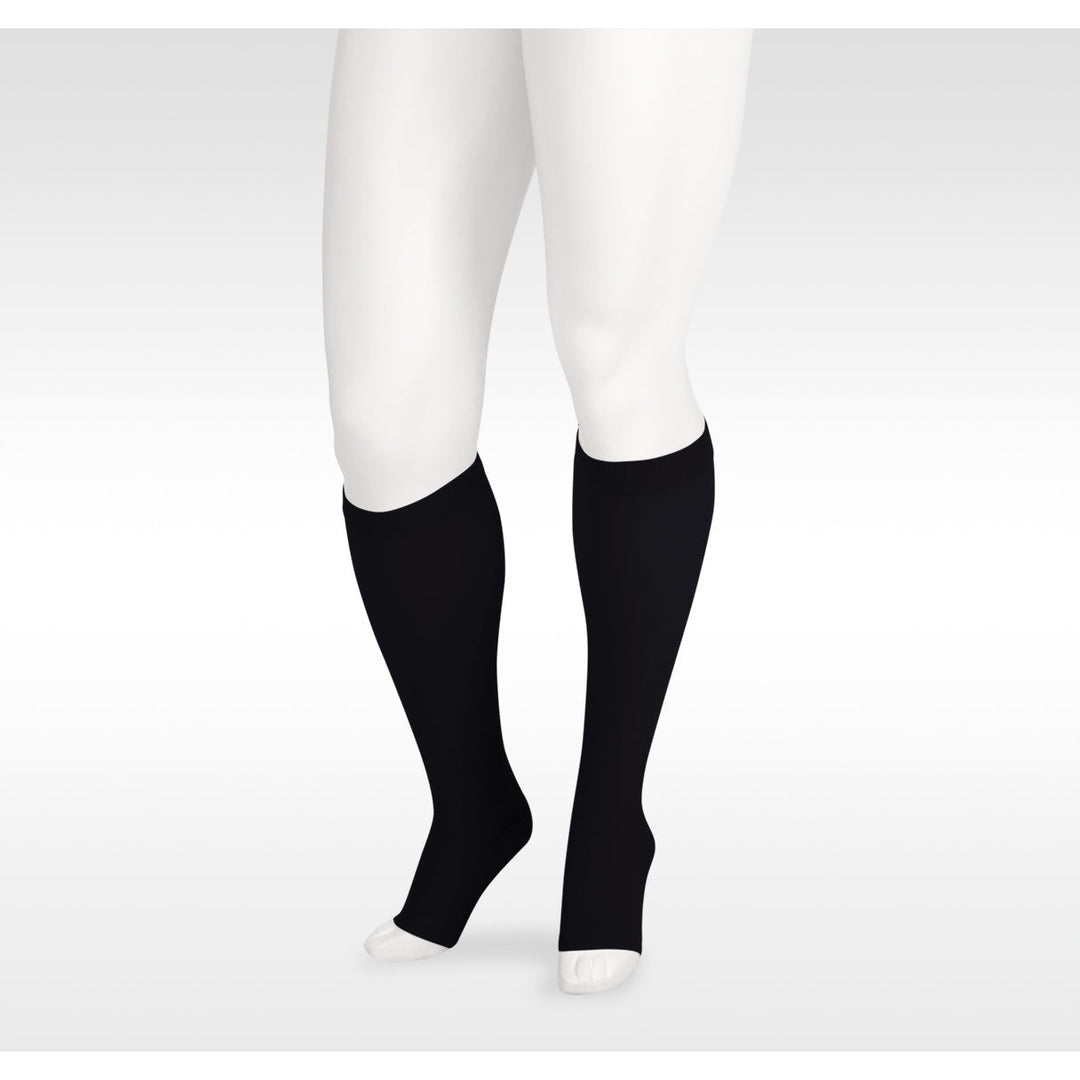 Juzo soft knee high 20-30 مم زئبقي مع شريط من السيليكون، مقدمة مفتوحة، أسود
