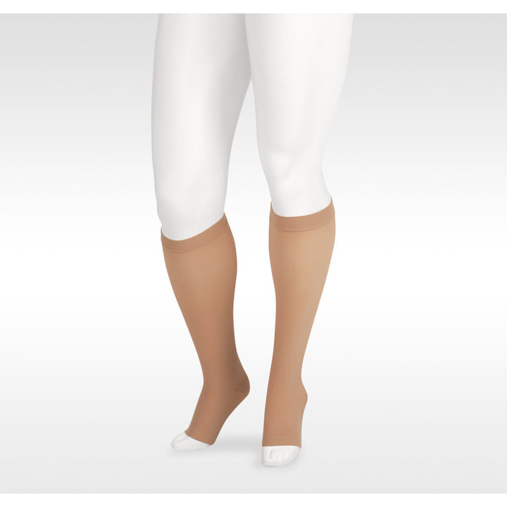 Juzo Soft Knee High 20-30 mmHg com faixa de silicone, bico aberto, bege