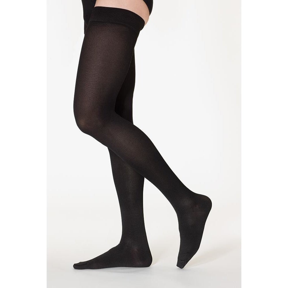 Sigvaris Cotton - Medias hasta el muslo para mujer, 20-30 mmHg, color negro