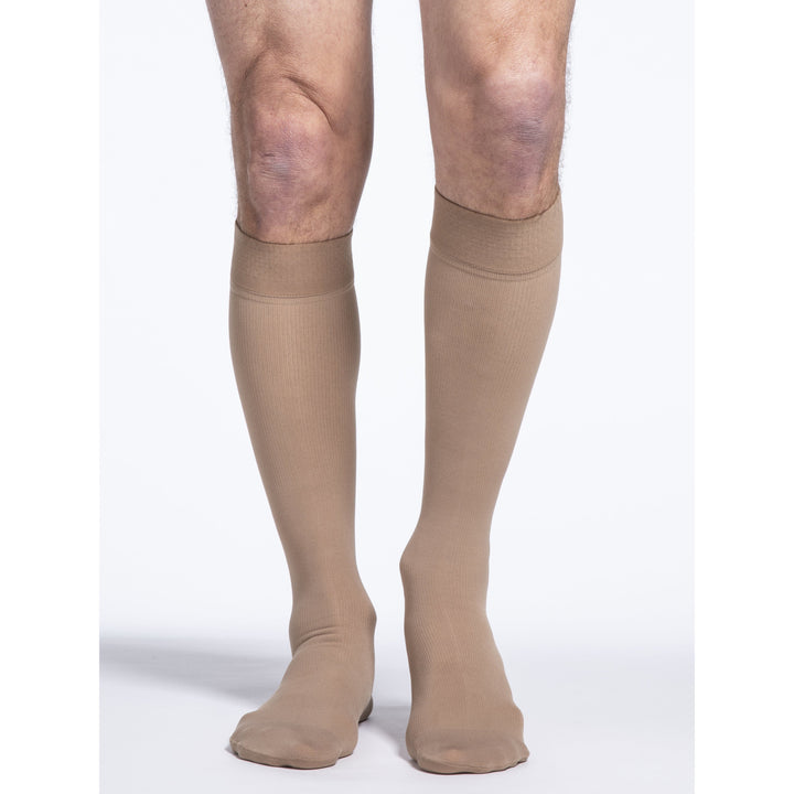 Sigvaris Baumwolle Herren 20-30 mmHg Knie mit Silikonband Grip Top, Hellbeige