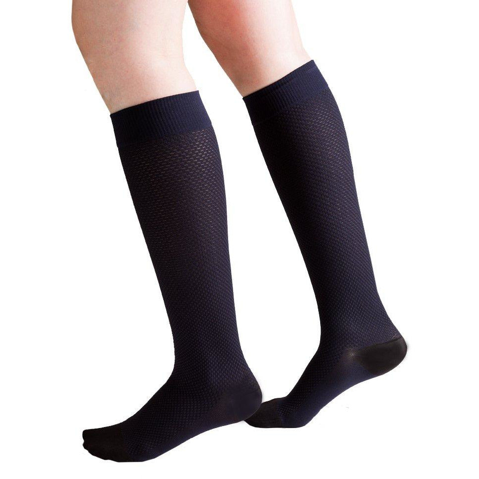 VenaCouture Women’s Carbon Centric Compression Socks 15-20 mmHg, Graphite