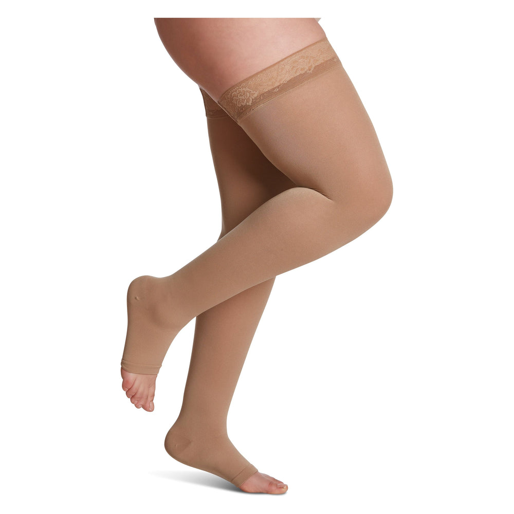 Sigvaris Soft Opaque Damen 15-20 mmHg OFFENE ZEHEN-Oberschenkelstrümpfe, Chai