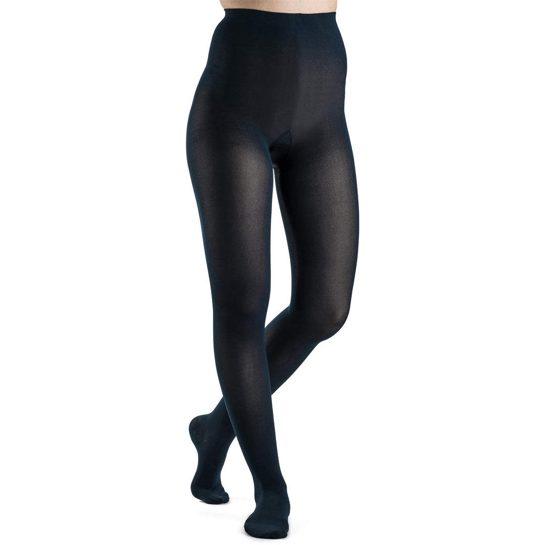 Meia-calça Sigvaris Soft Opaca Feminina 20-30 mmHg. Azul da meia noite