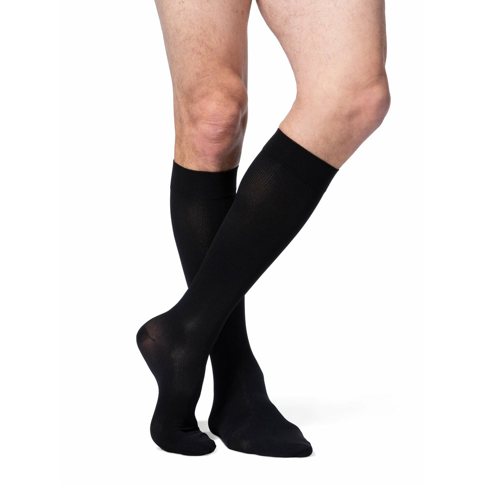 Sigvaris Opaque - Medias hasta la rodilla para hombre, 30-40 mmHg, color negro