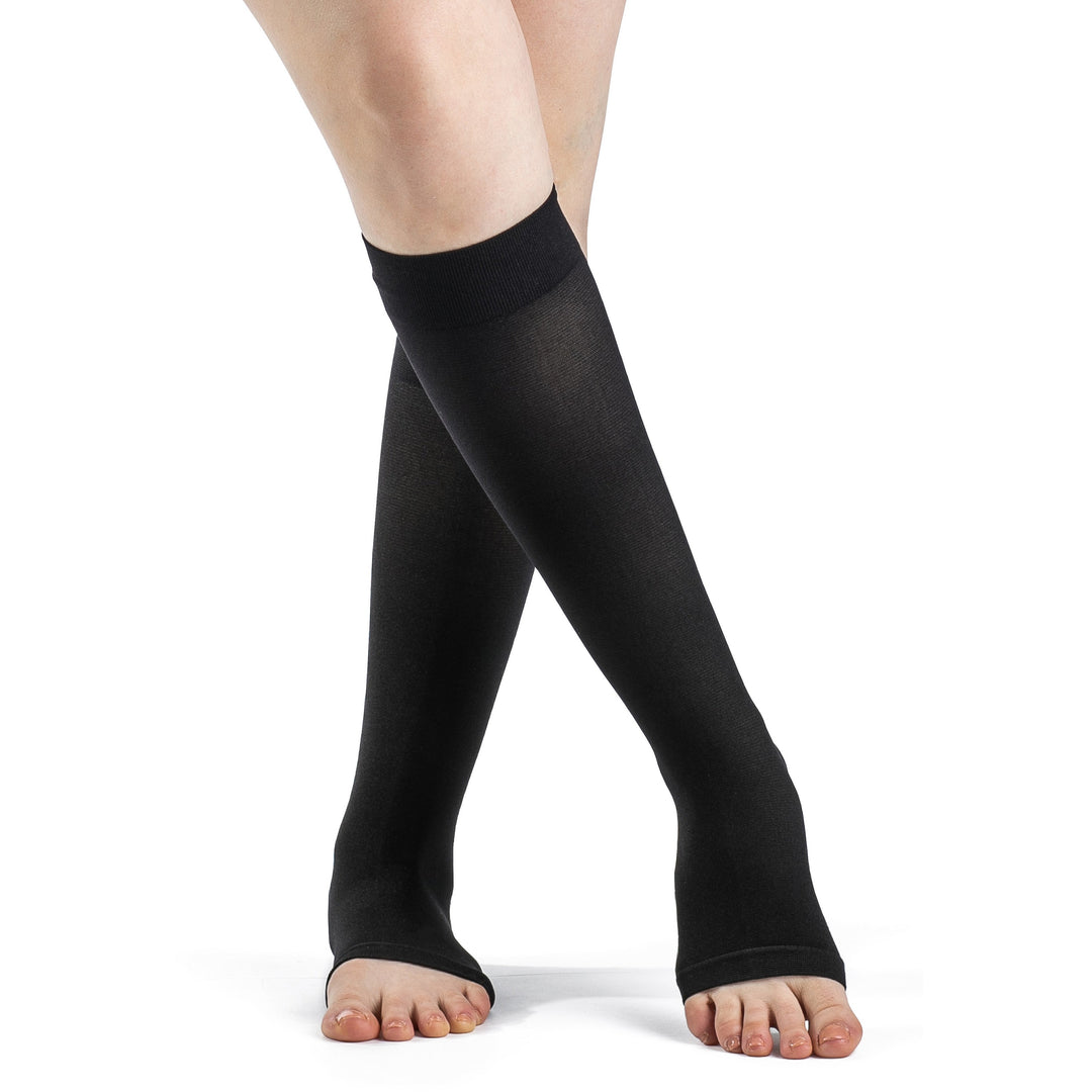Dynaven - Medias hasta la rodilla con punta abierta para mujer, 20-30 mmHg, color negro