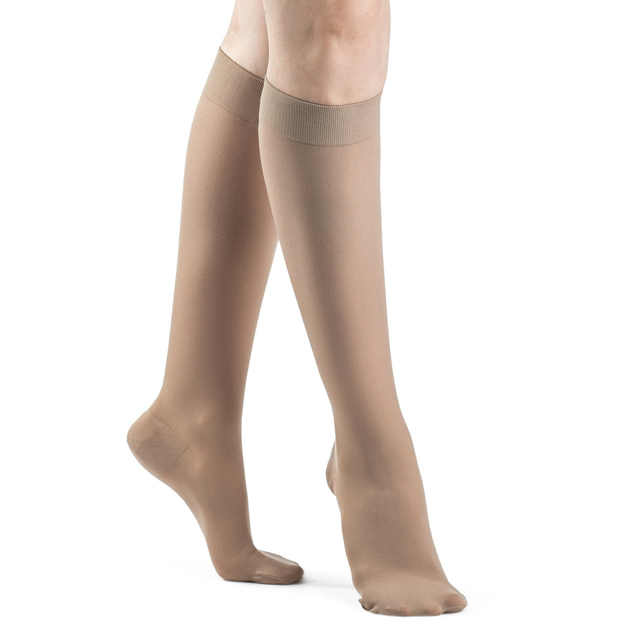 Dynaven - Medias hasta la rodilla para mujer, 15-20 mmHg, color beige claro