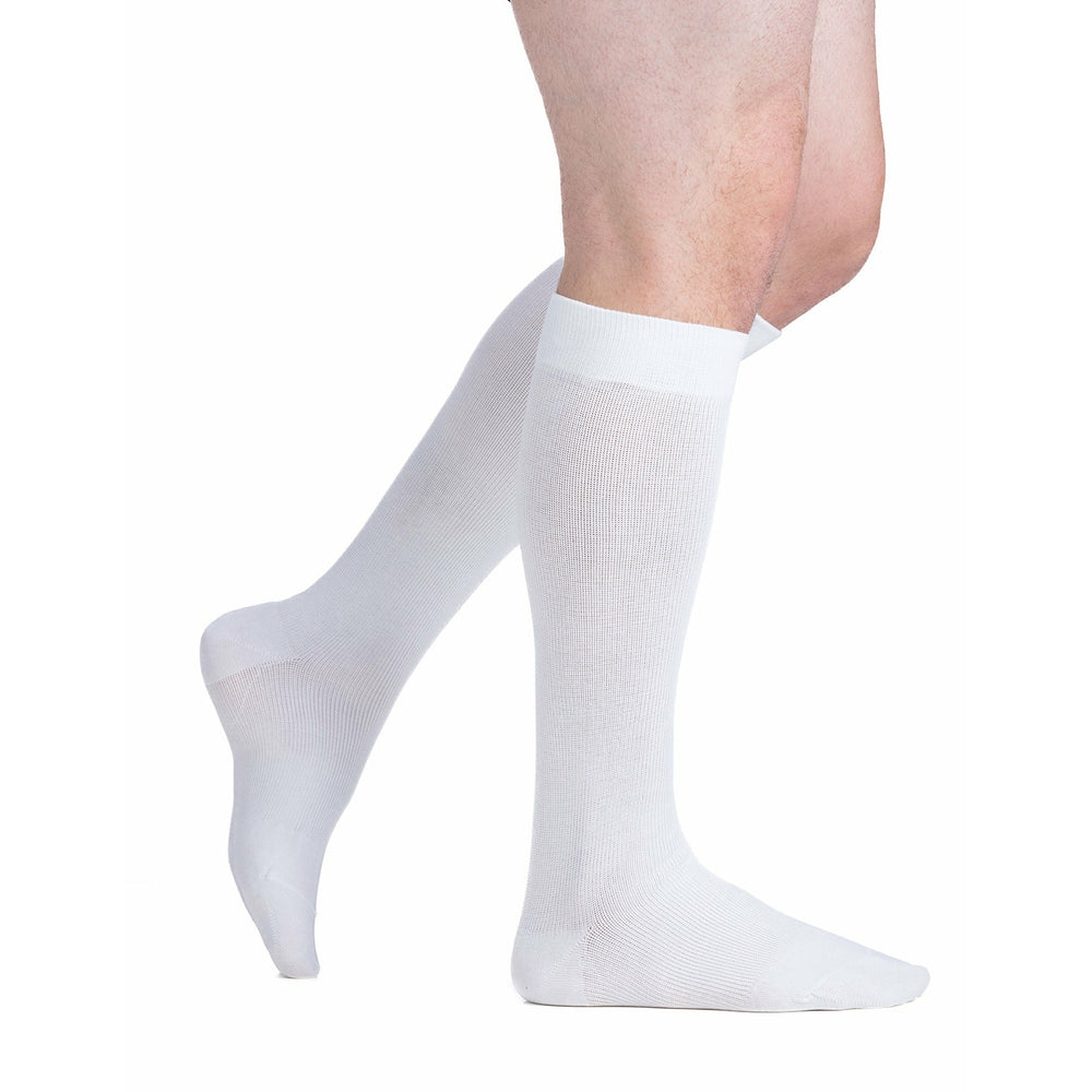 EvoNation Everyday Cotton 20-30 mmHg Compression Socks, White