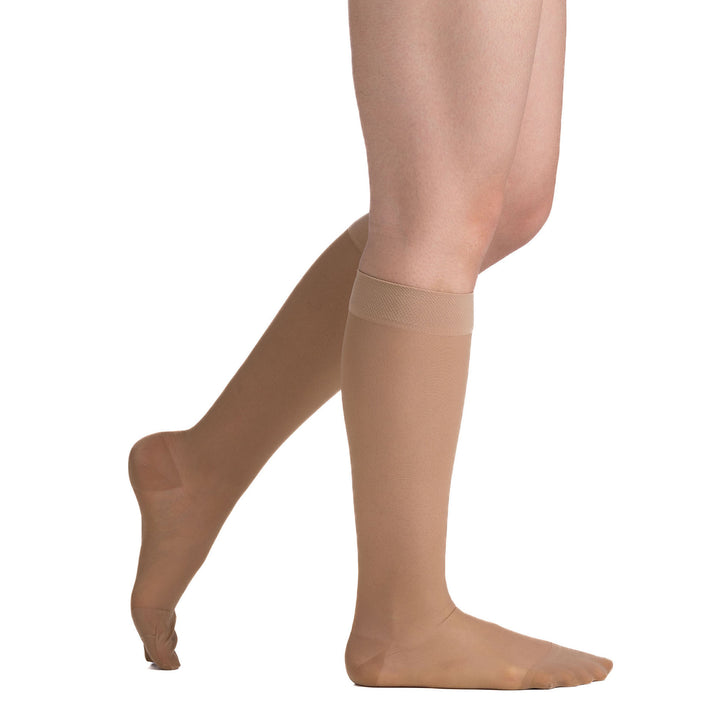 EvoNation Everyday Sheer 15-20 mmHg hasta la rodilla, color beige