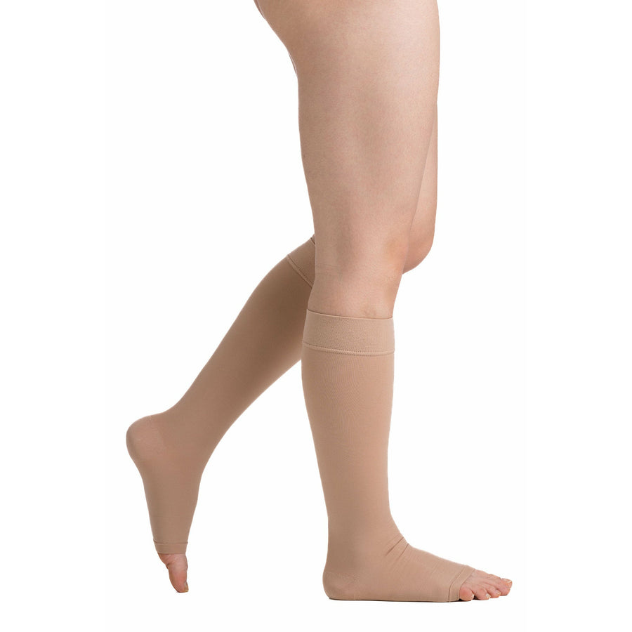 EvoNation Surgical Opaco 20-30 mmHg Medias hasta la rodilla con punta abierta, color beige