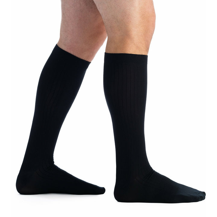 EvoNation Men's Classic Ribbed 8-15 mmHg Knee High, Black