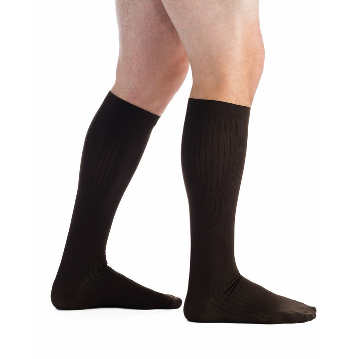 EvoNation - Calcetines hasta la rodilla clásicos acanalados de 8 a 15 mmHg, color marrón