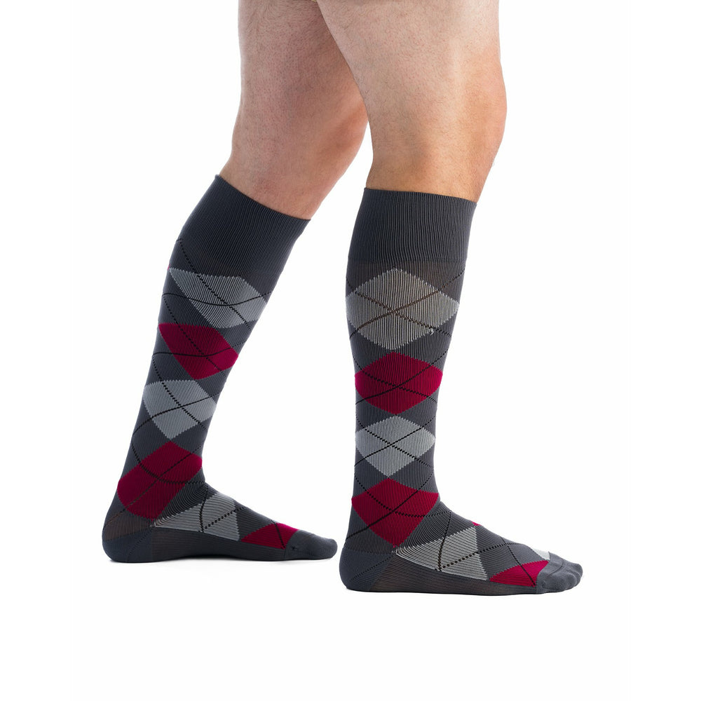 EvoNation Patterns Classic Argyle 15-20 mmHg Knee High, Red