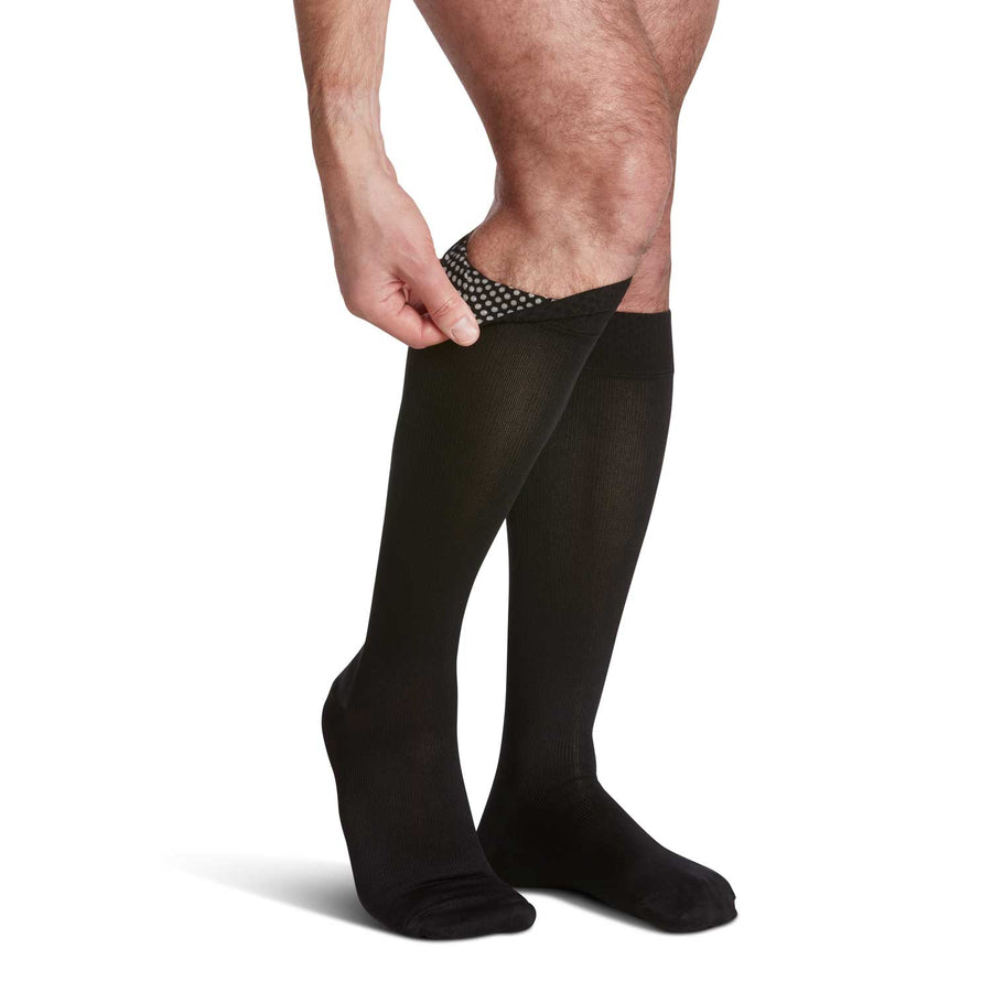 Sigvaris Genouillère haute en microfibre pour homme, 20-30 mmHg, avec poignée en perles de silicone