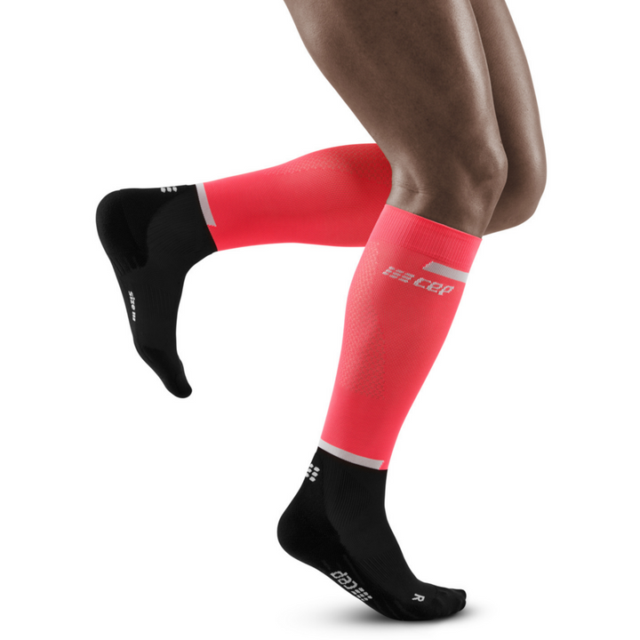 The run calcetines altos de compresión 4.0, hombres, rosa/negro