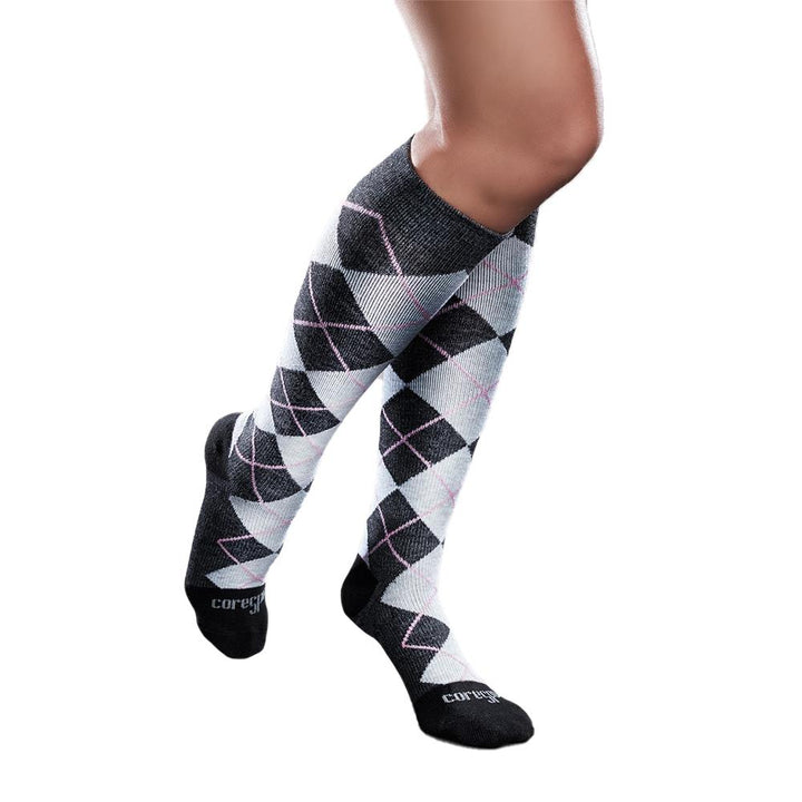 Calcetines de compresión hasta la rodilla con estampado Core-Spun de 15-20 mmHg, Argyle rosa