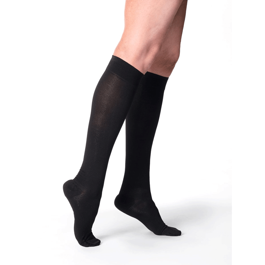 Sigvaris Cotton feminino 30-40 mmHg na altura do joelho com alça de silicone, preto
