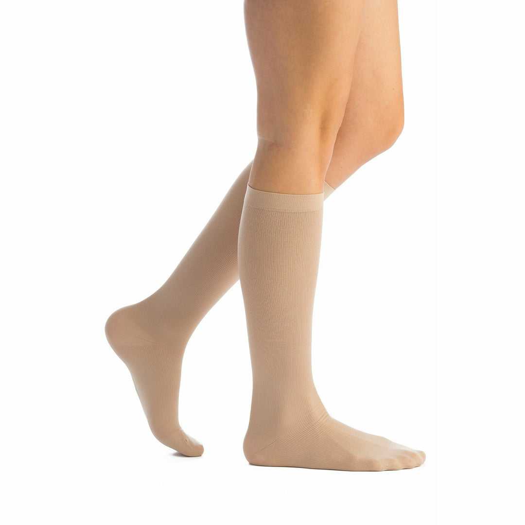 EvoNation Chaussettes hautes en microfibre solide pour femme 8-15 mmHg, beige