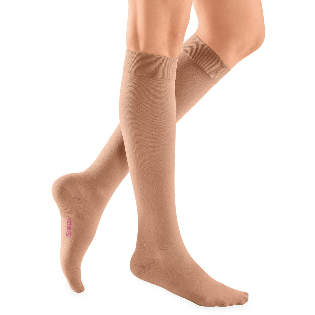 Mediven Plus 30-40 mmHg hasta la rodilla, color beige