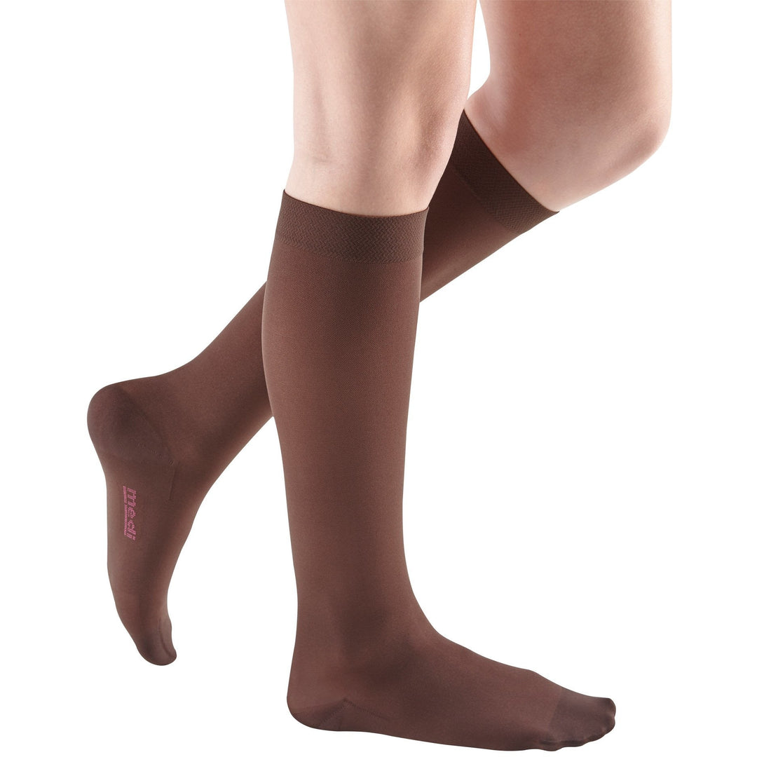 Mediven Comfort 15-20 mmHg hasta la rodilla, chocolate