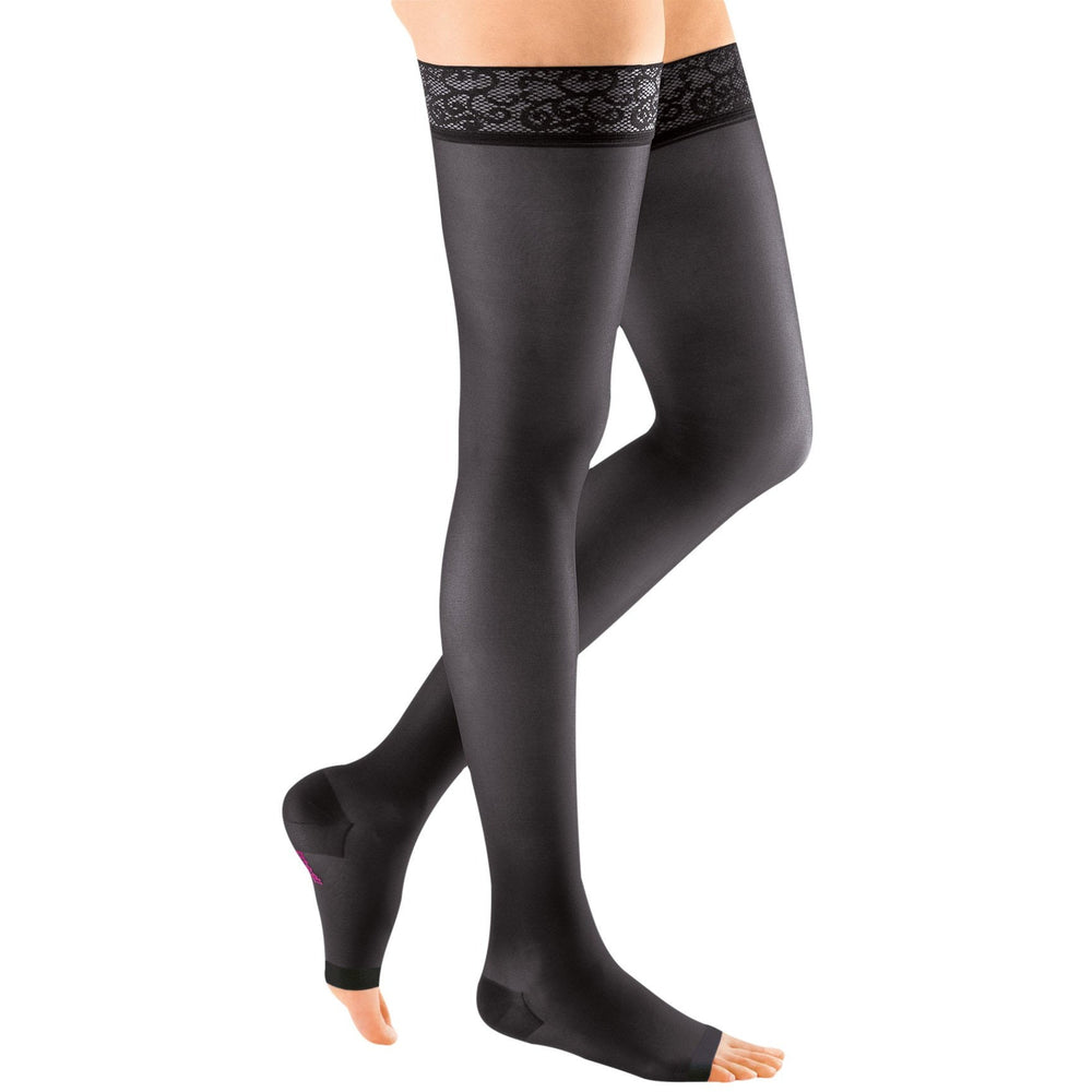 Mediven Sheer & Soft - Medias hasta el muslo para mujer, 30-40 mmHg, punta abierta, ébano