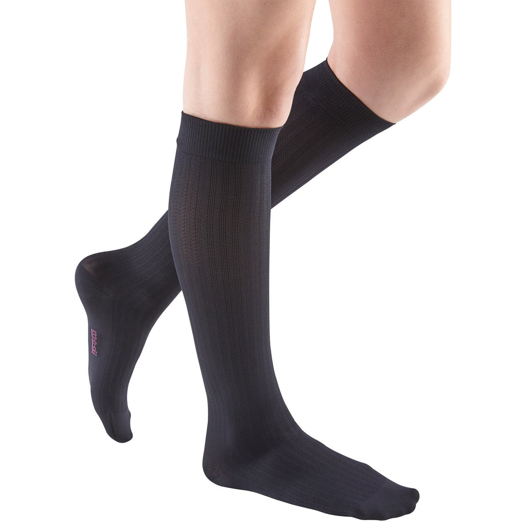 حذاء Mediven Comfort Vitality للسيدات بطول الركبة 30-40 مم زئبقي، خشب الأبنوس