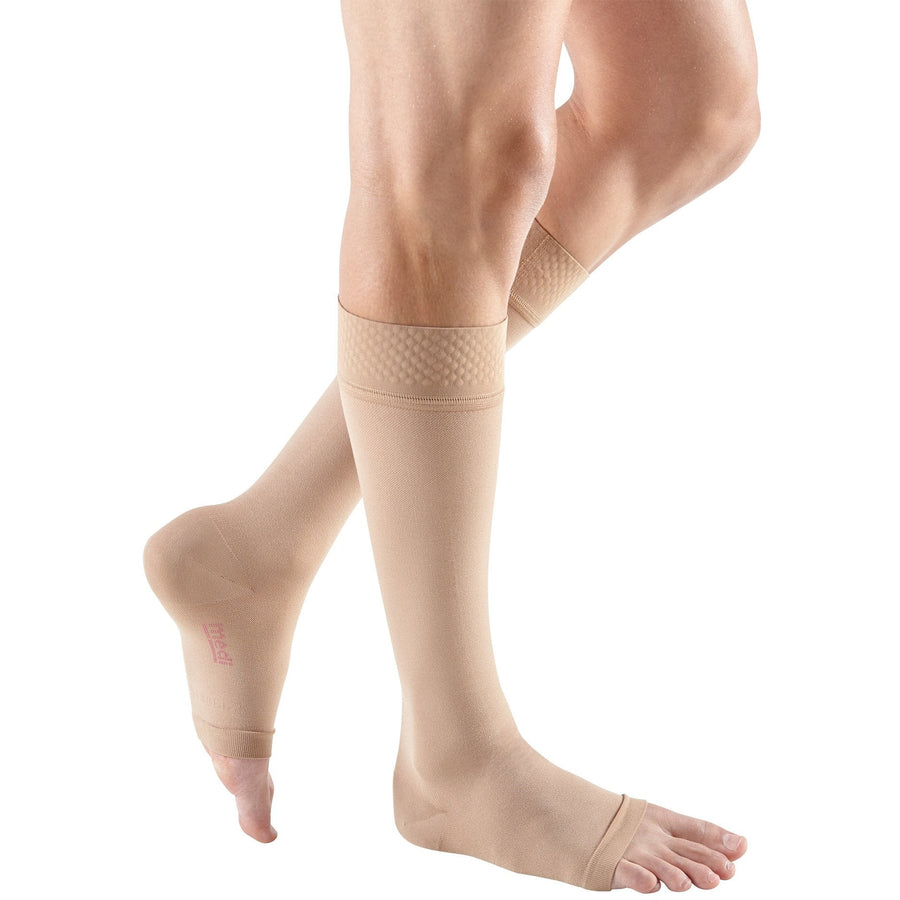 Mediven Forte 30-40 mmHg extra largo aberto até o joelho com faixa superior de silicone