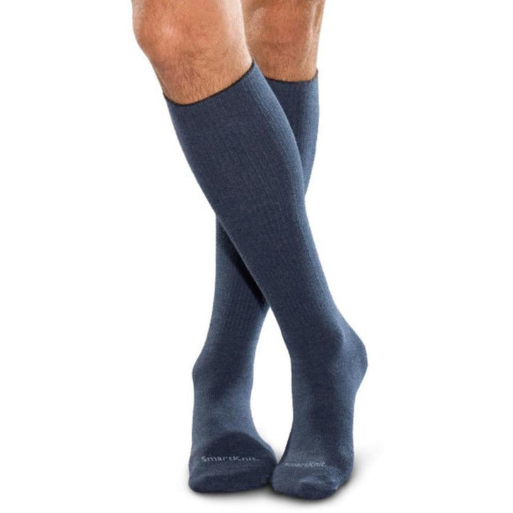 SmartKnit sømløse diabetiske over-læg-sokker, marineblå