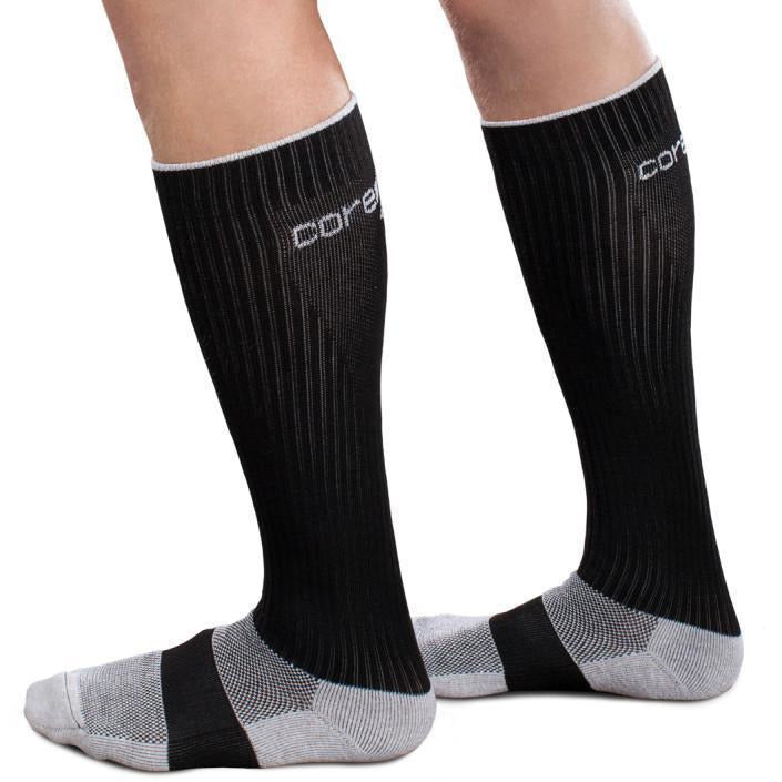 Core-Sport Calcetines de compresión de rendimiento atlético de 15-20 mmHg, color negro