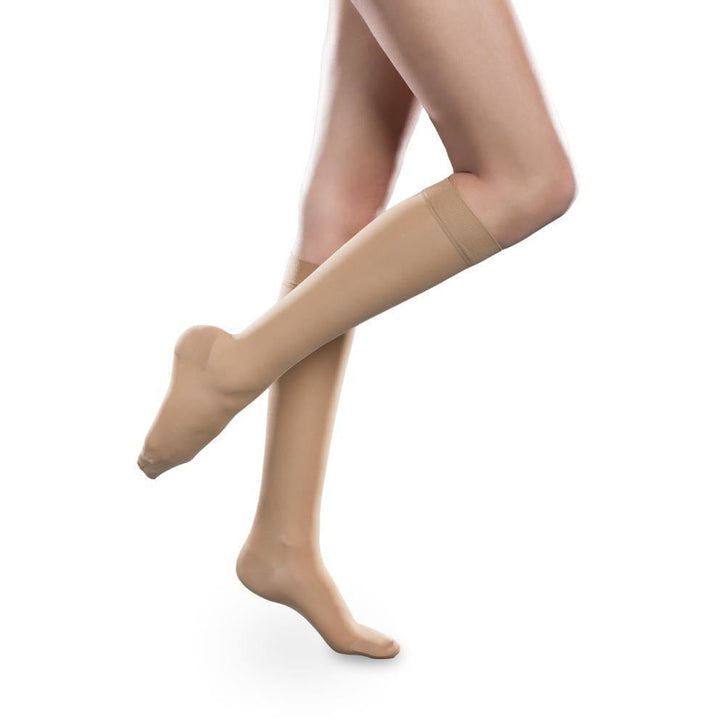 Therafirm Sheer Ease feminino 15-20 mmHg na altura do joelho, areia