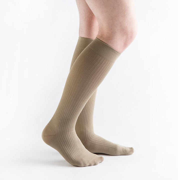 VenActive Chaussettes de compression classiques côtelées 15-20 mmHg pour hommes, kaki