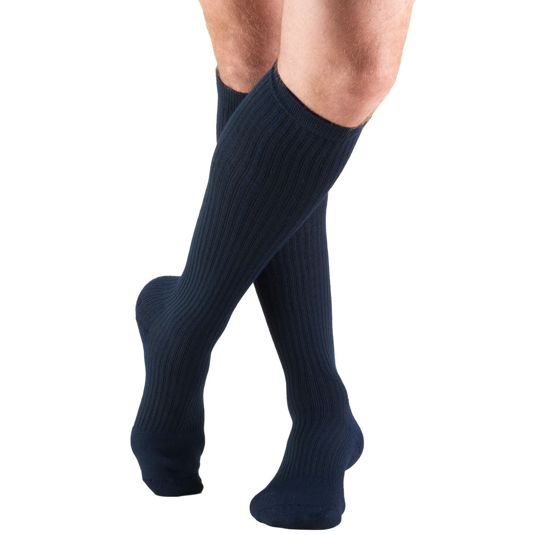 Truform Cojín para hombre 15-20 mmHg hasta la rodilla, azul marino