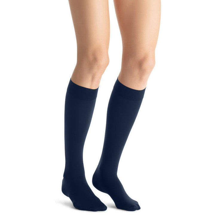 JOBST ® Opaco hasta la rodilla para mujer, 30-40 mmHg, azul marino medianoche