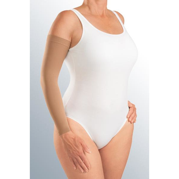 Mediven Harmony 20-30 mmHg Armsleeve مع شريط علوي من السيليكون مطرز، الكراميل