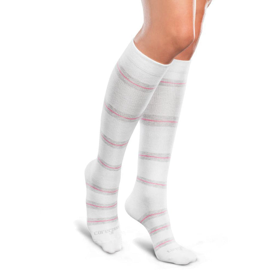 Calcetines de compresión hasta la rodilla de 20-30 mmHg con estampado Core-Spun, línea delgada