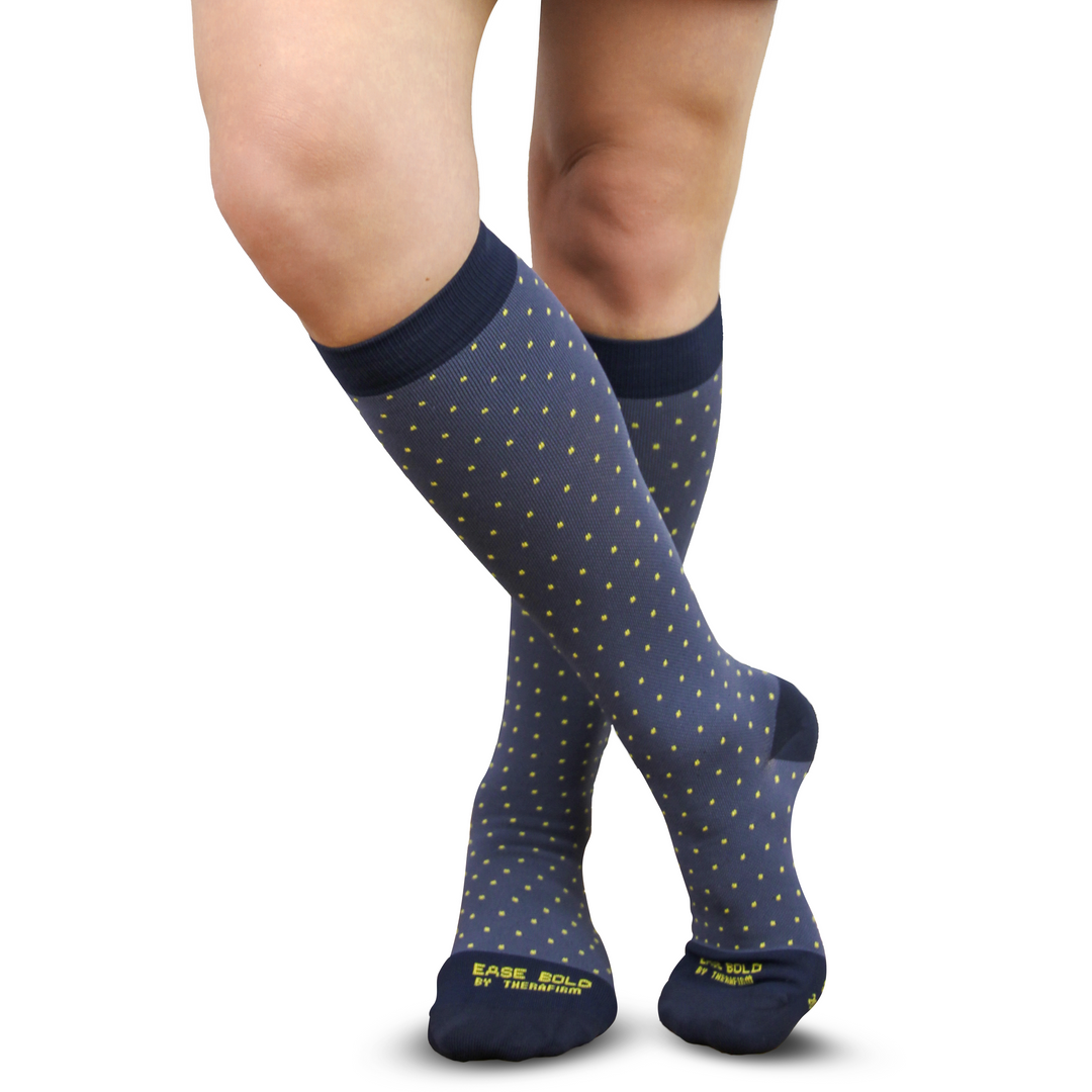 Therafirm Ease Bold 15-20 mmHg Knee High, Slate/Yellow