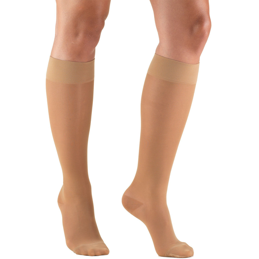 Truform Lites - Medias hasta la rodilla para mujer, 15-20 mmHg, color beige