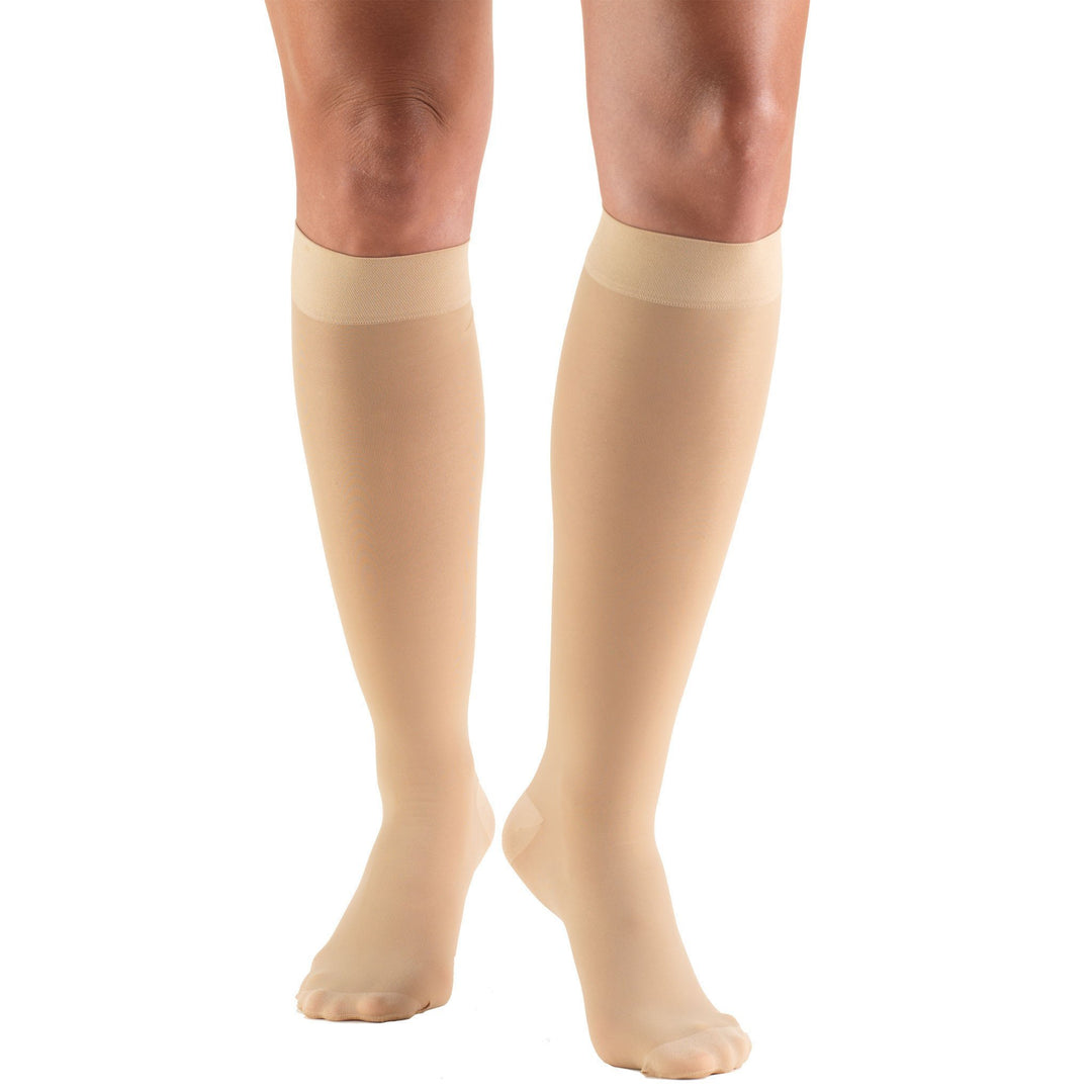 Truform TruSheer - Medias hasta la rodilla para mujer, 30-40 mmHg, color beige