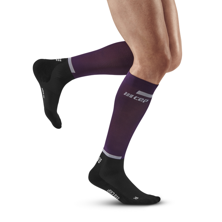 The run calcetines altos de compresión 4.0, hombres, violeta/negro