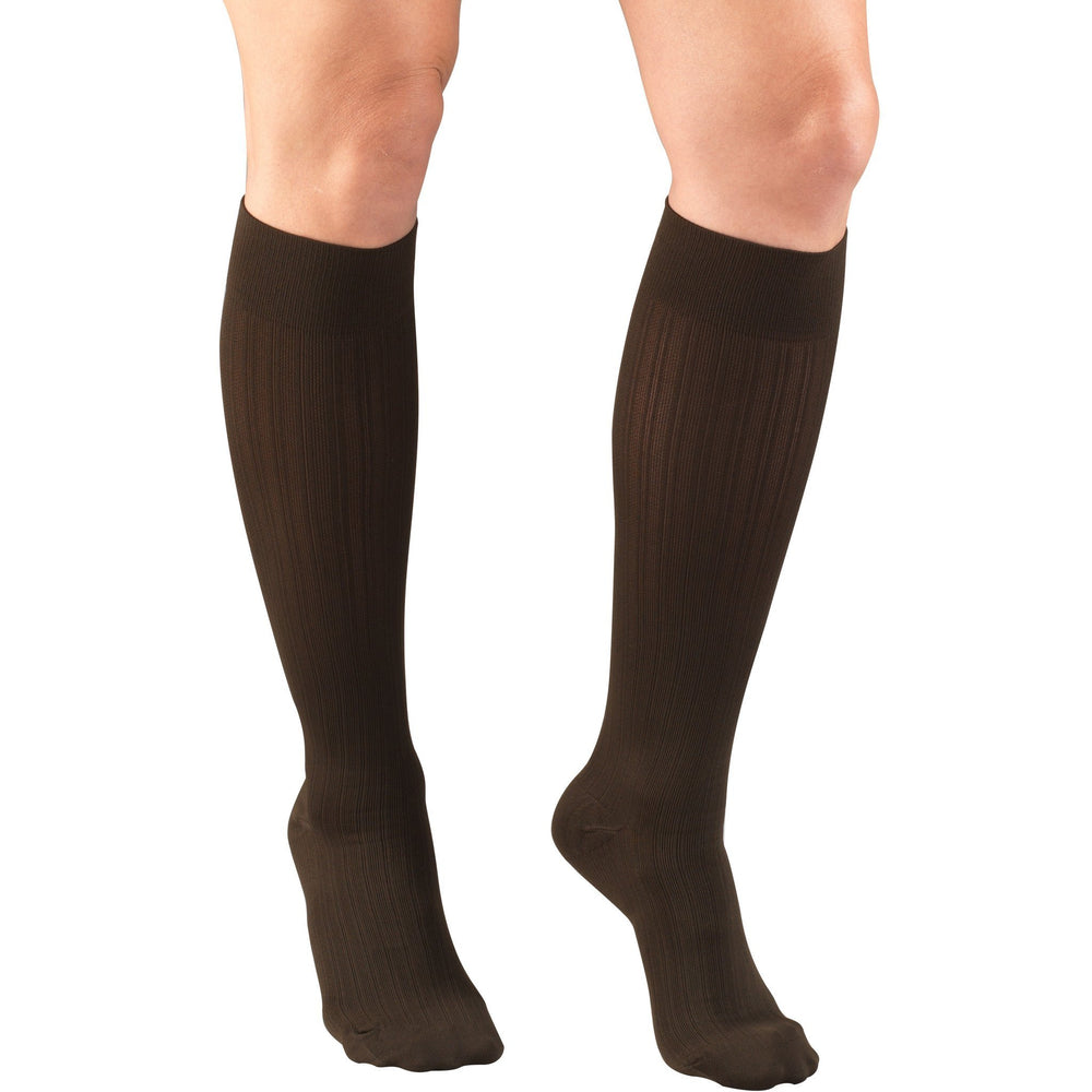 Calça feminina Truform 15-20 mmHg na altura do joelho, marrom