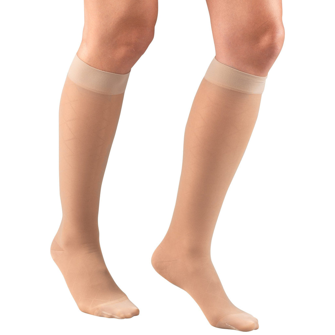 Truform Lites - Medias hasta la rodilla con diamantes de 15 a 20 mmHg para mujer, color nude